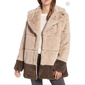 🆕 Rachel Roy faux fur coat